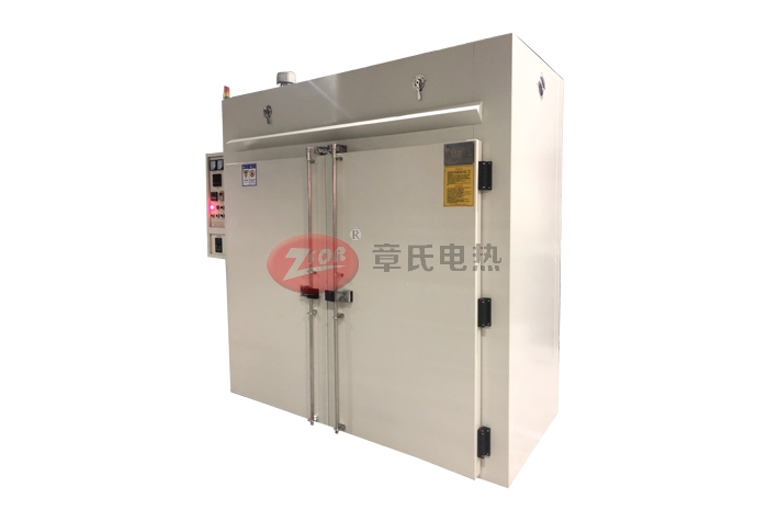 工業(yè)烤箱在使用時如何進行清潔和維護？